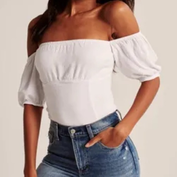 Abercrombie & Fitch Tops - Abercrombie off the shoulder bodysuit